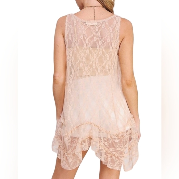 Jade by Jane Lace Sharkbite Hem Sleeveless Tunic Top in Tan - Picture 2 of 16